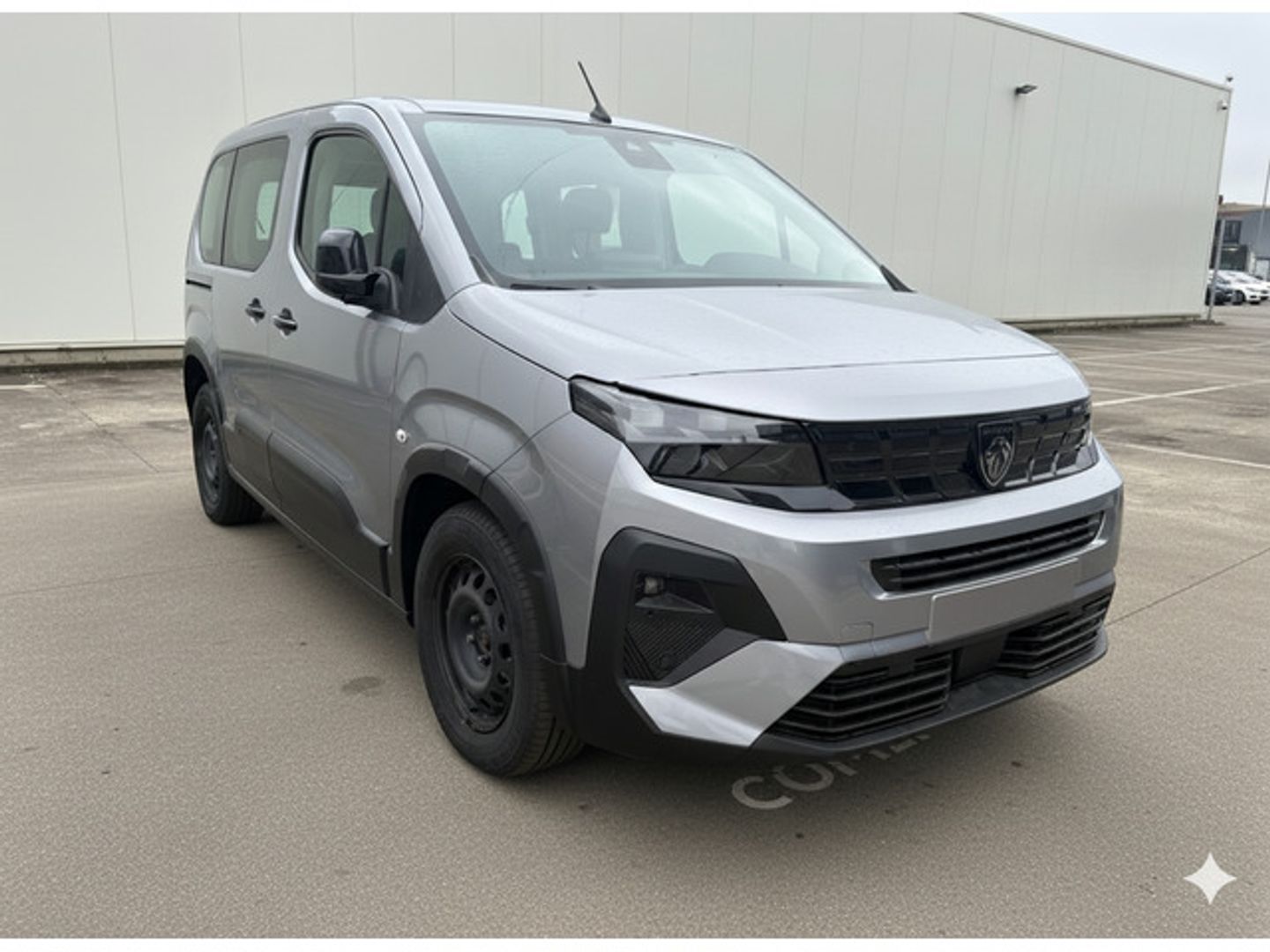 Peugeot Rifter BlueHDi 100 Allure 74 kW (100 CV) Gris Minivan