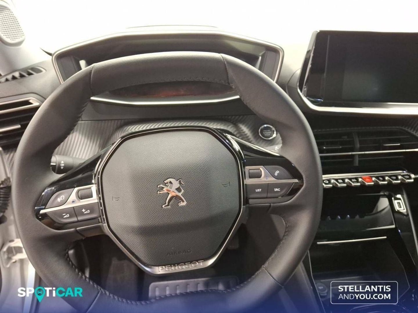 Peugeot e-2008 Eléctrico Allure Pack 100 kW (136 CV) Blanco SUV