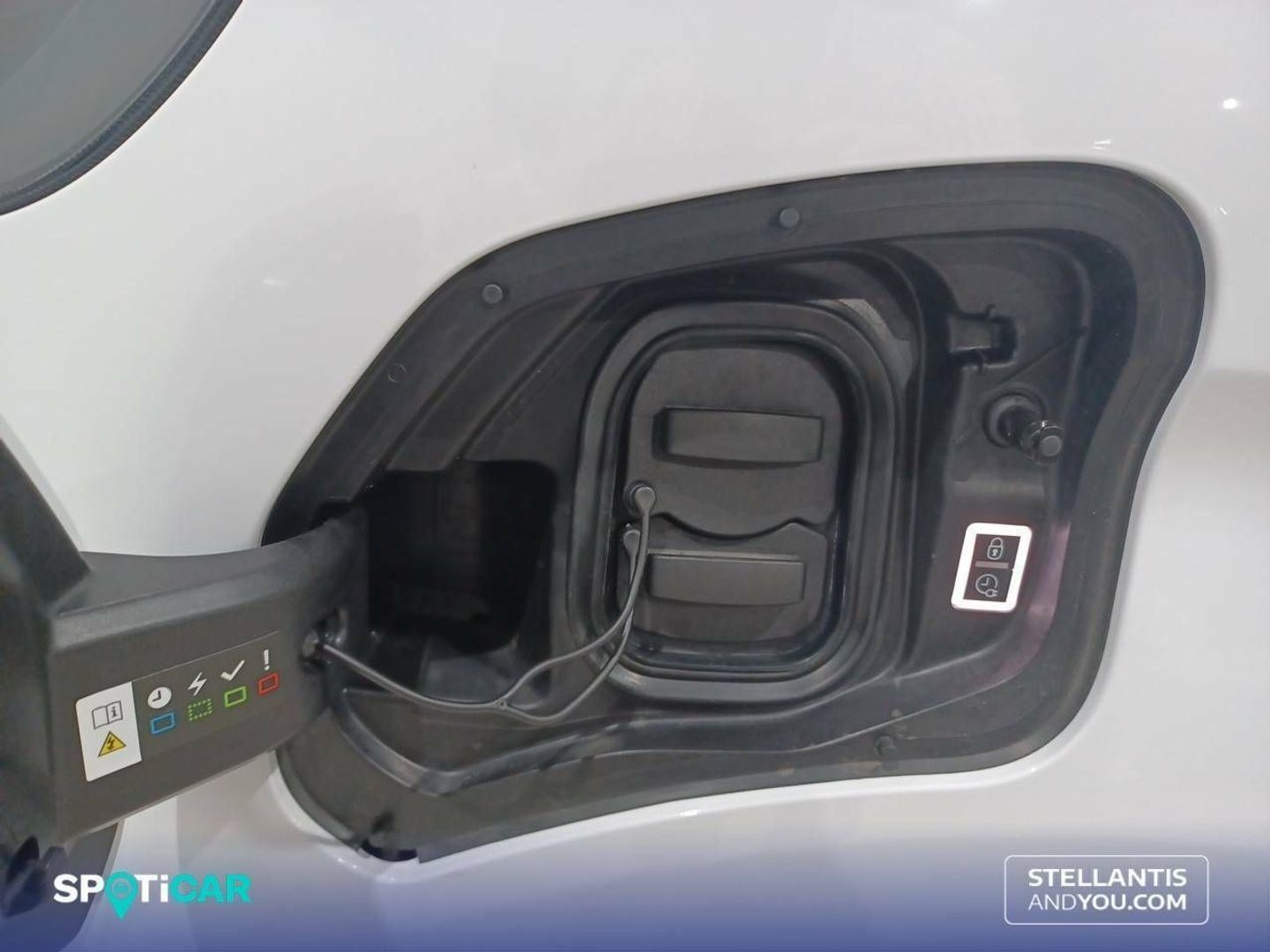 Peugeot e-Expert Furgón Eléctrico Standard 75kWh 100 kW (136 CV) Blanco Industrial