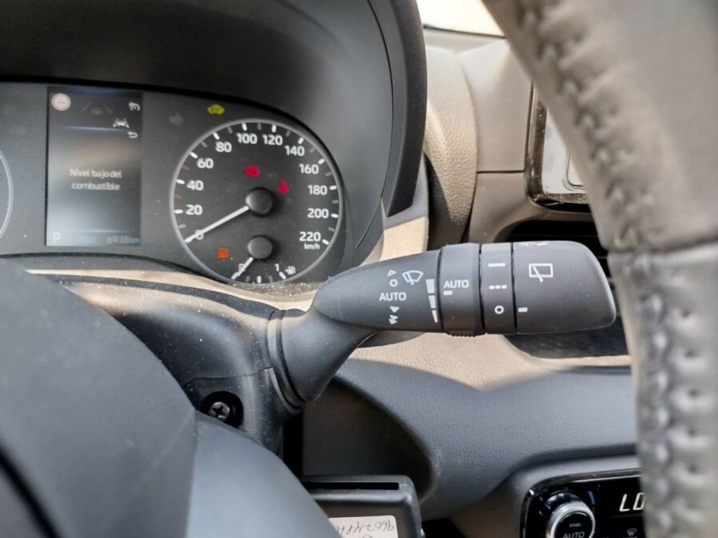 Mazda Mazda 2 1.5 Center-Line CVT  85 kW (116 CV) Blanco Sedan