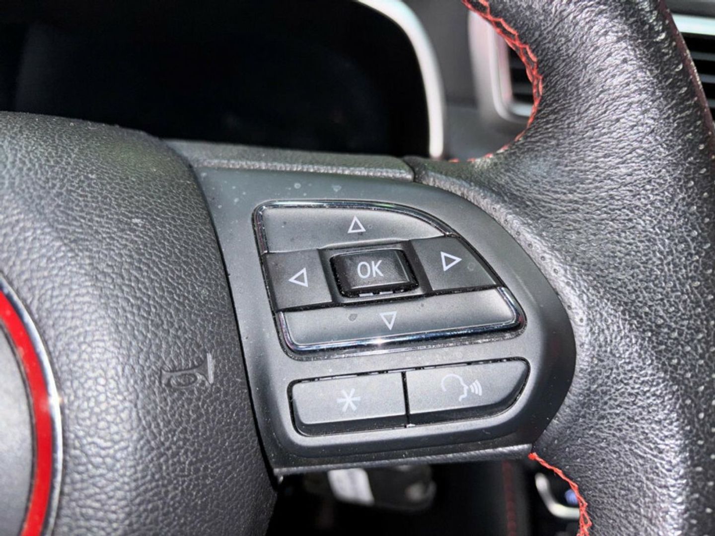 MG ZS 1.0T Luxury 82 kW (111 CV) Negro SUV