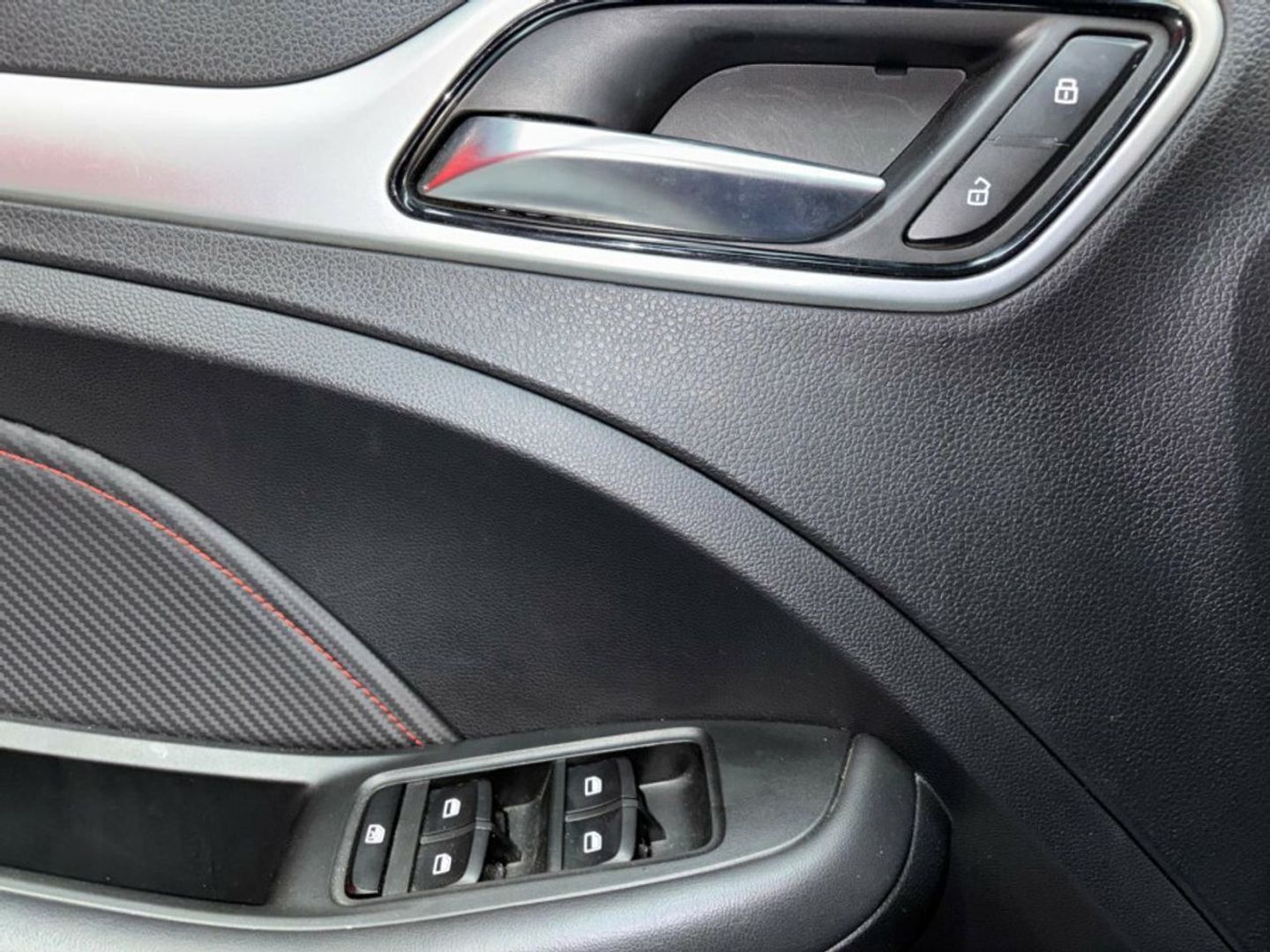 MG ZS 1.0T Luxury 82 kW (111 CV) Negro SUV