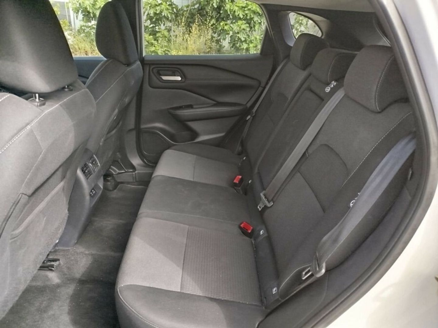 Nissan Qashqai DIG-T 140 mHEV N-Connecta 4x2 103 kW (140 CV) Blanco SUV