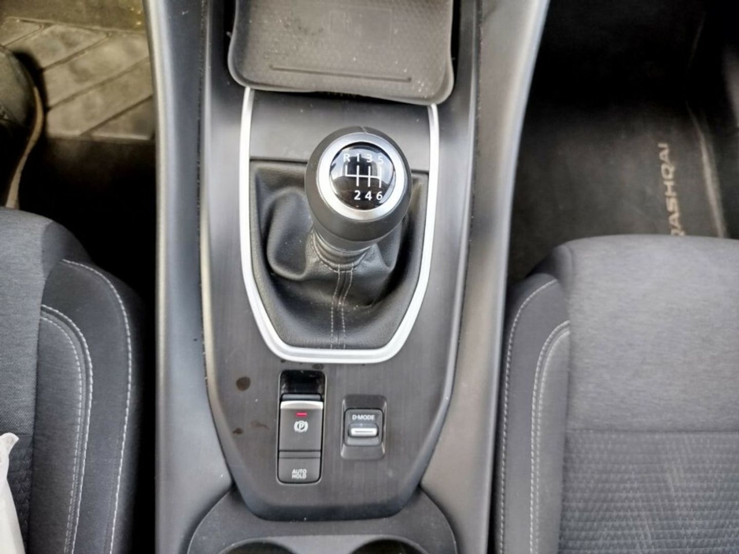 Nissan Qashqai DIG-T 140 mHEV N-Connecta 4x2 103 kW (140 CV) Blanco SUV