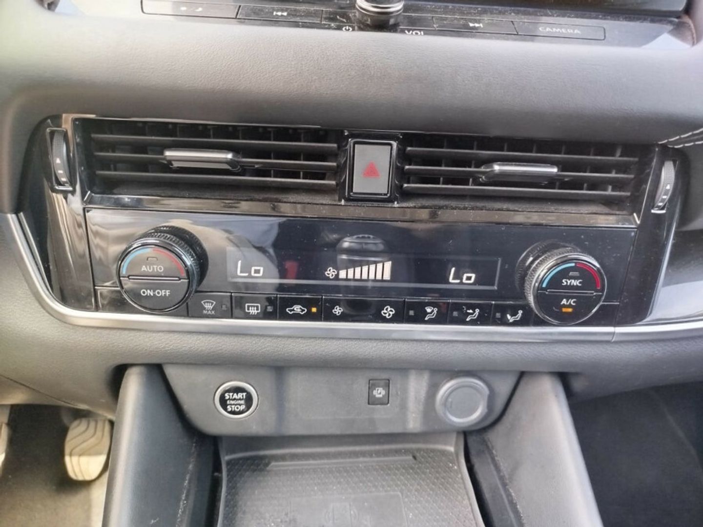 Nissan Qashqai DIG-T 140 mHEV N-Connecta 4x2 103 kW (140 CV) Blanco SUV