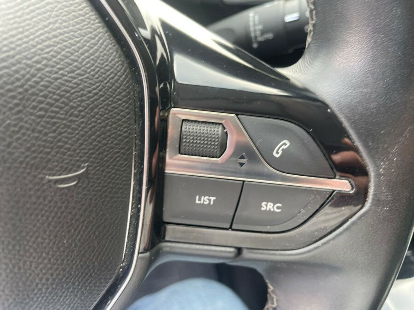 Peugeot 3008 PureTech 130 S&S Allure 96 kW (130 CV) Gris SUV