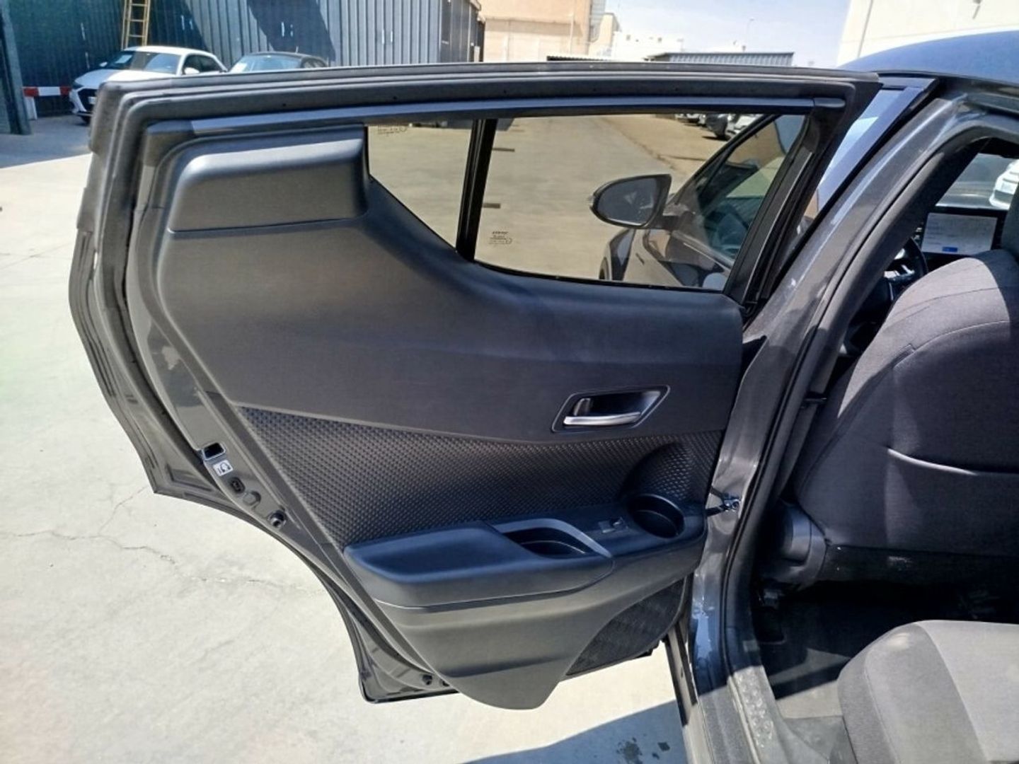 Toyota C-HR 180H Advance 135 kW (184 CV) Gris SUV