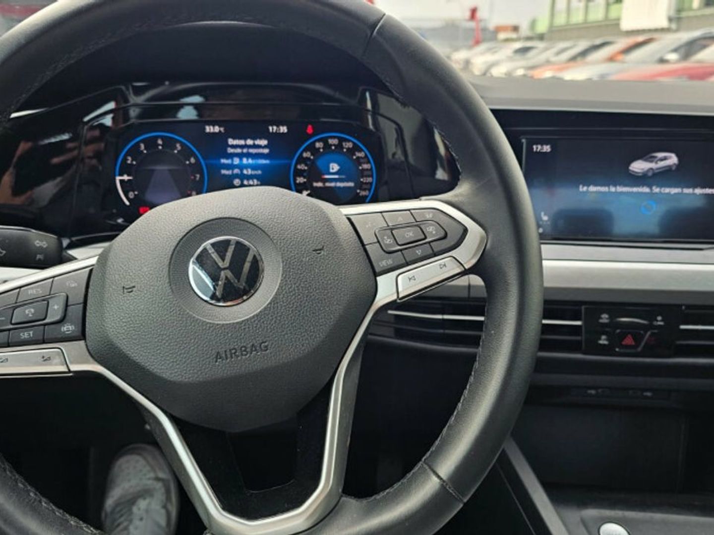 Volkswagen Golf Life 1.5 TSI 96 kW (130 CV) Negro Compact