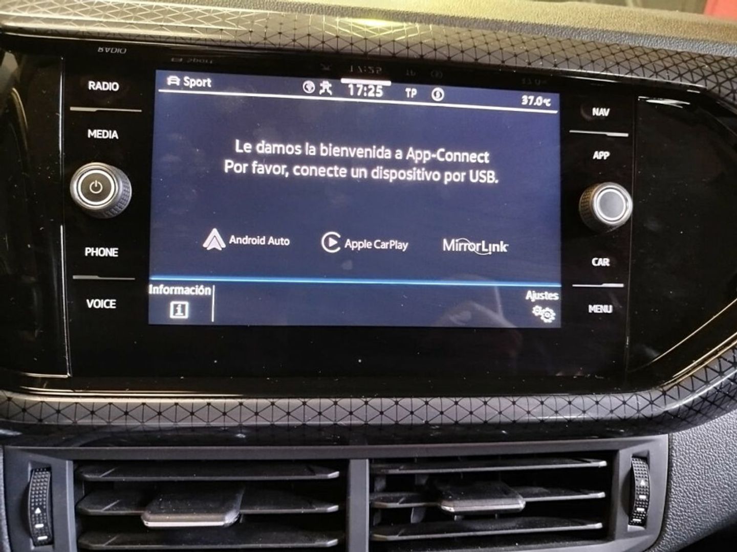 Volkswagen T-Cross Sport 1.0 TSI 81 kW (110 CV) DSG Negro SUV