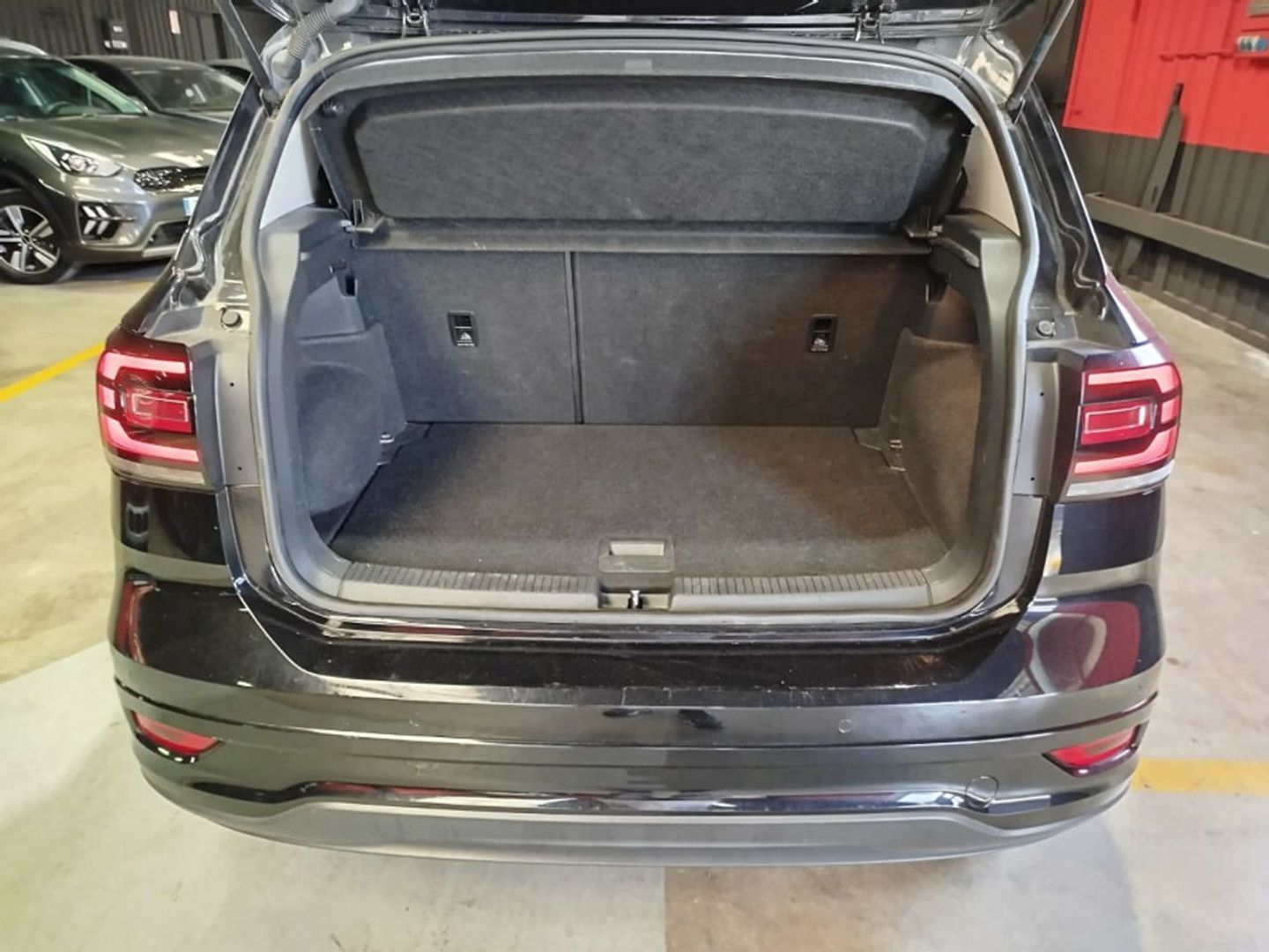 Volkswagen T-Cross Sport 1.0 TSI 81 kW (110 CV) DSG Negro SUV