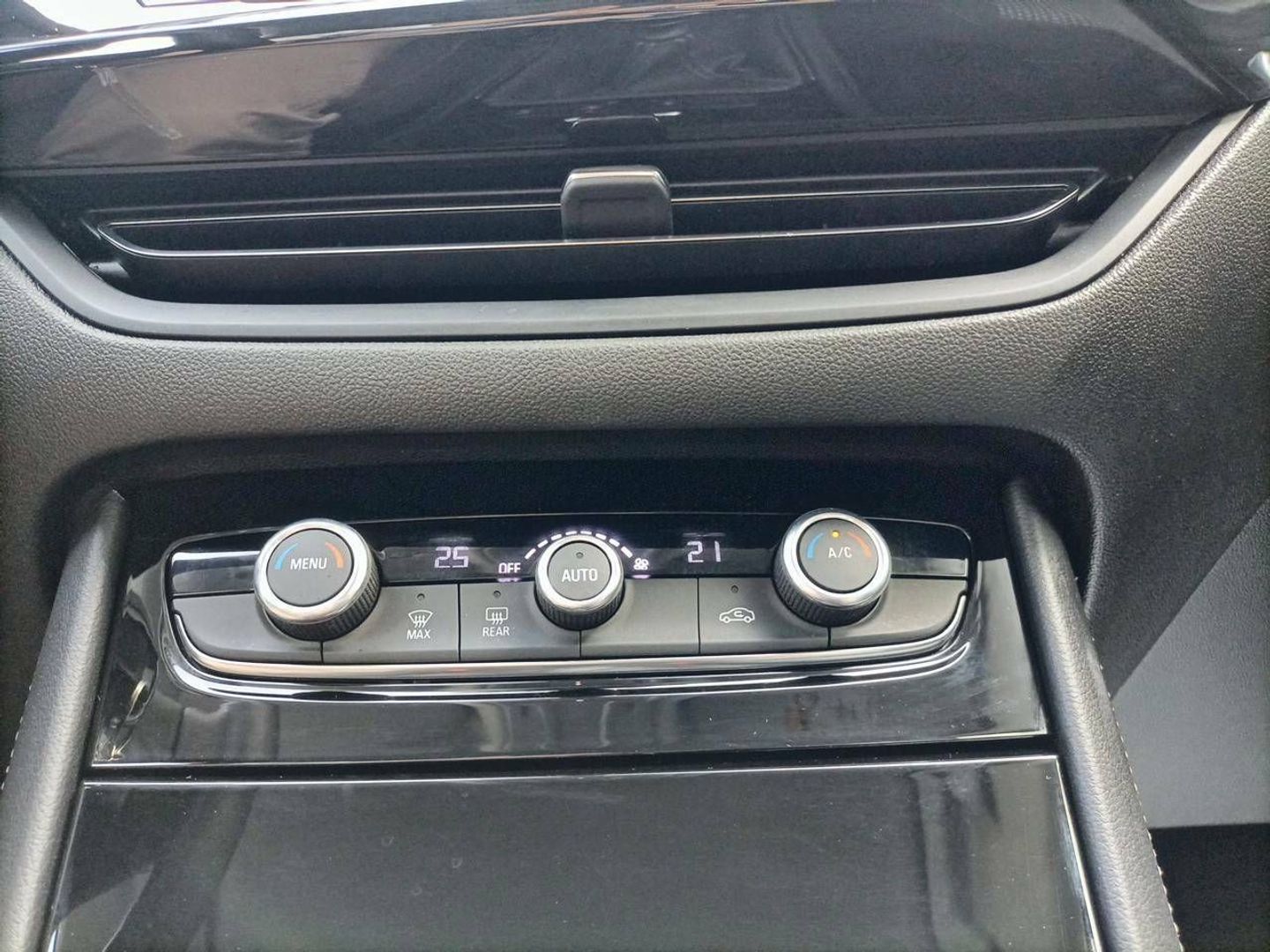 Opel Grandland 1.2 Turbo S&S GS 96 kW (130 CV) Gris Plata SUV