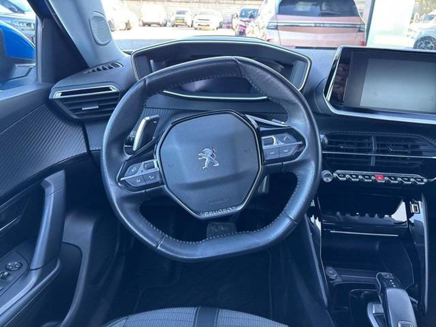 Peugeot 2008 BlueHDi 130 S&S Allure Pack EAT8 96 kW (130 CV) Azul All Terrain / Pick-up
