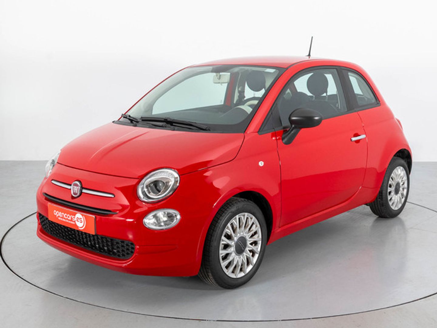 Fiat 500 1.0 Hybrid Cult 51 kW (70 CV) Rojo Compact