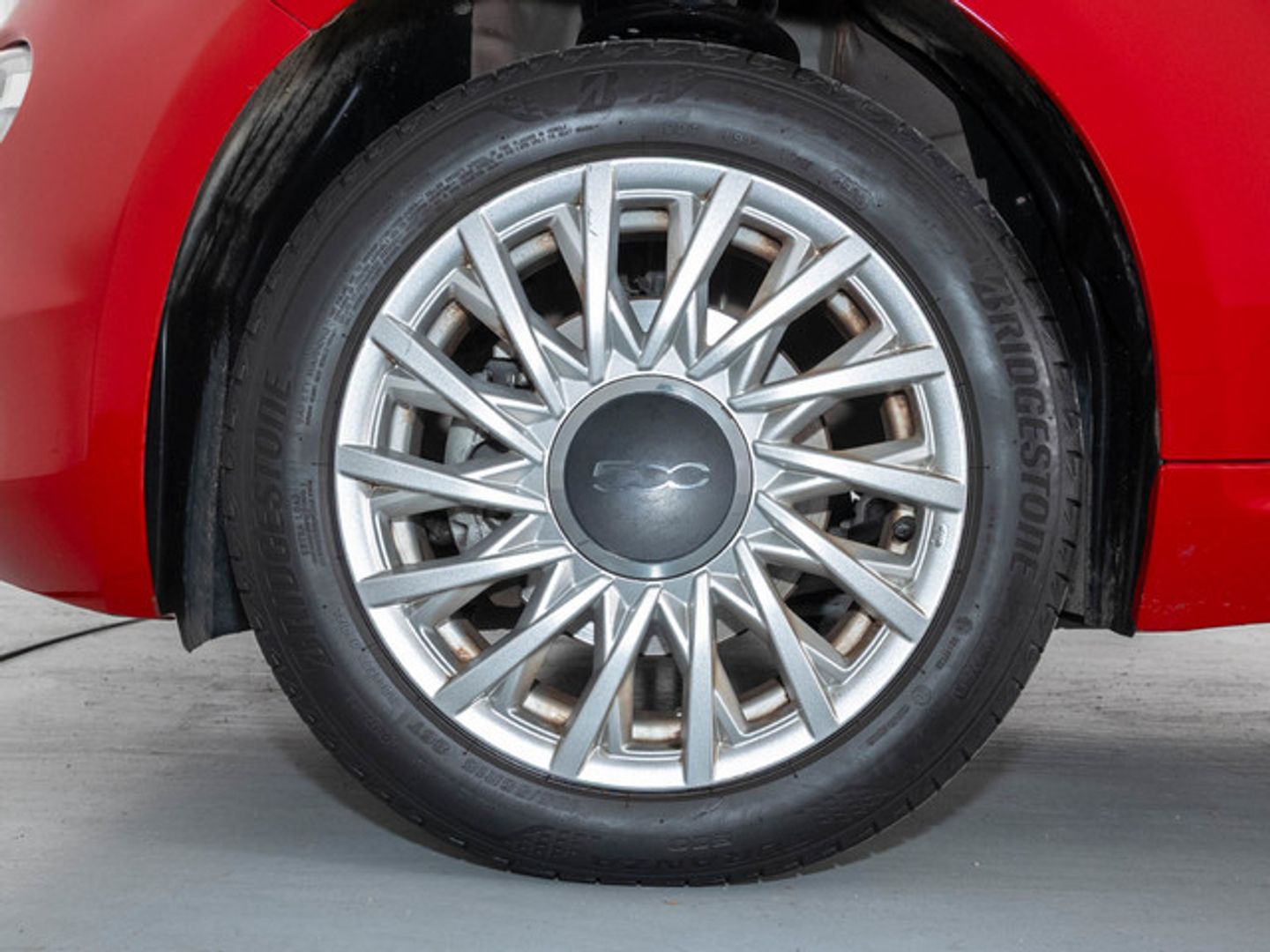 Fiat 500 1.0 Hybrid Cult 51 kW (70 CV) Rojo Compact