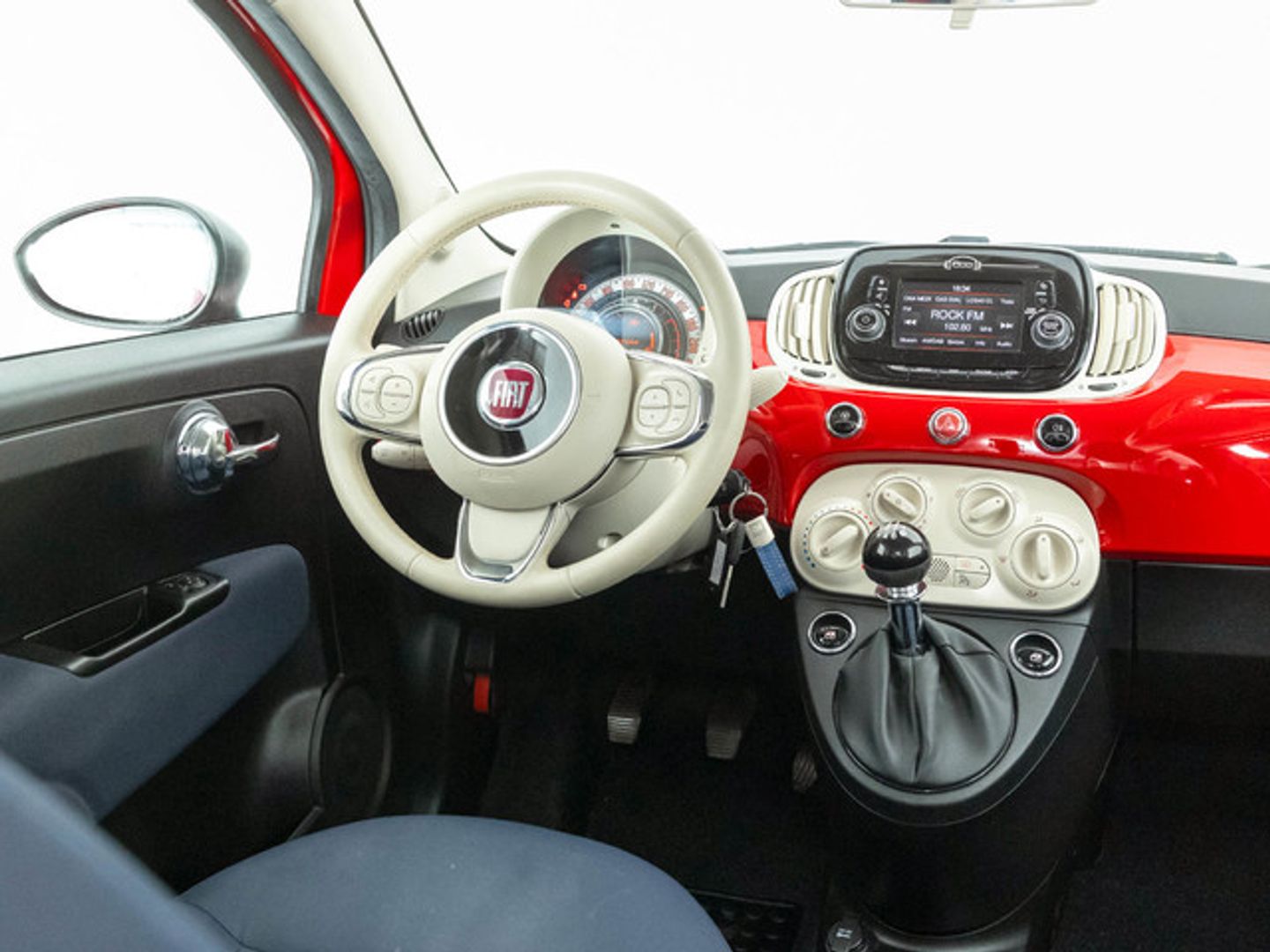 Fiat 500 1.0 Hybrid Cult 51 kW (70 CV) Rojo Compact