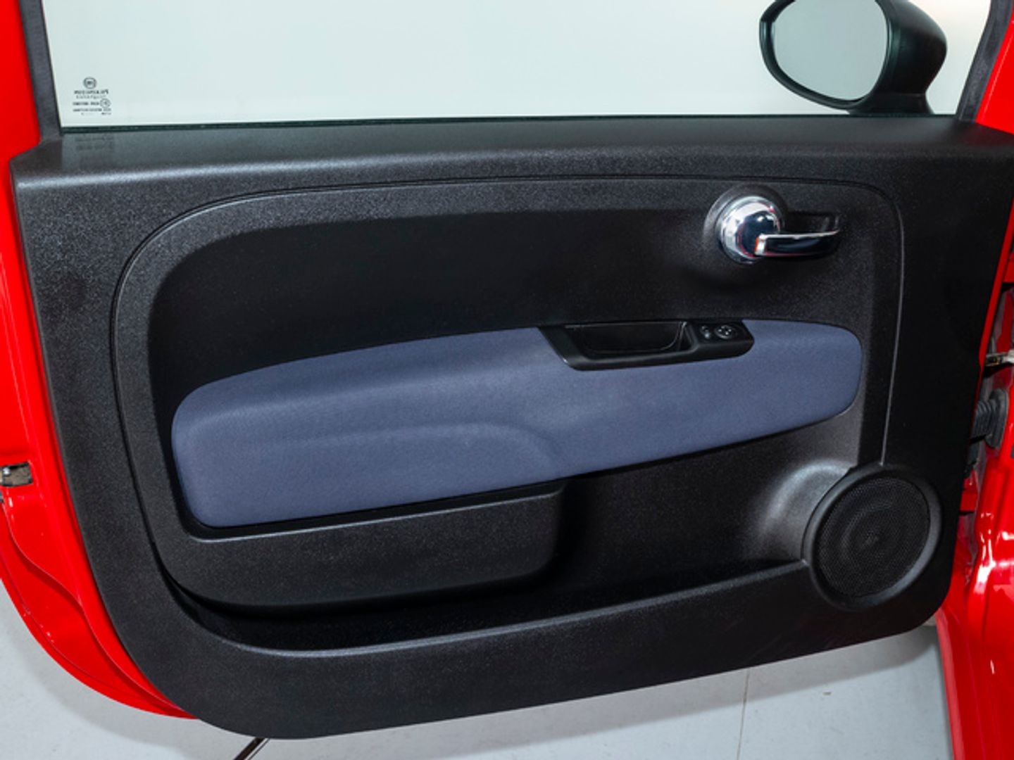 Fiat 500 1.0 Hybrid Cult 51 kW (70 CV) Rojo Compact