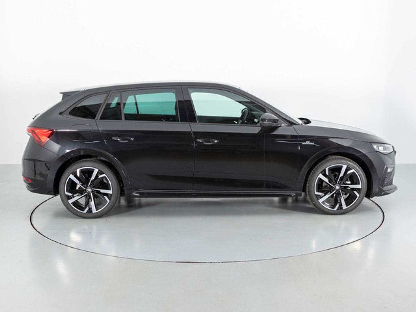 Skoda Scala 1.0 TSI Monte Carlo DSG 85 kW (115 CV) Negro Sedan