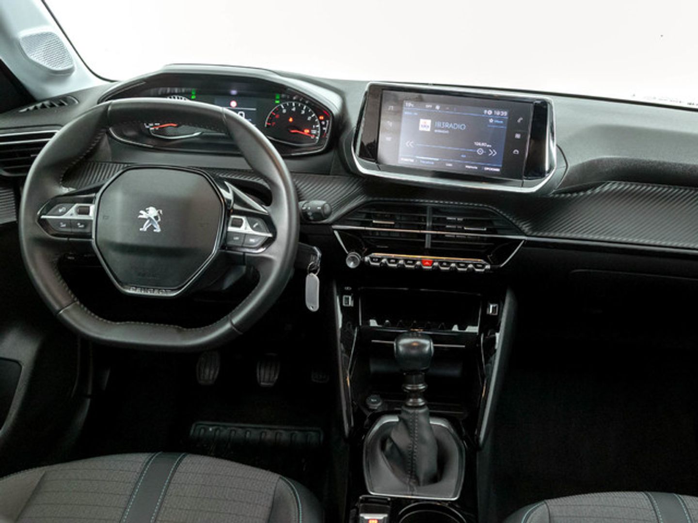 Peugeot 208 PureTech 100 Allure 75 kW (100 CV) Negro Compact