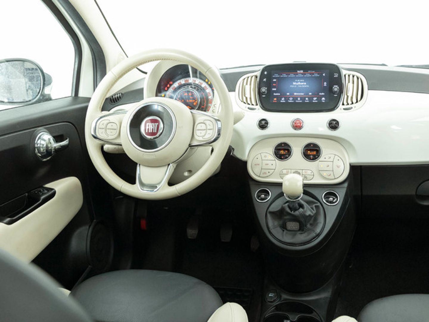 Fiat 500 1.0 Hybrid Dolcevita 51 kW (70 CV) Blanco Compact
