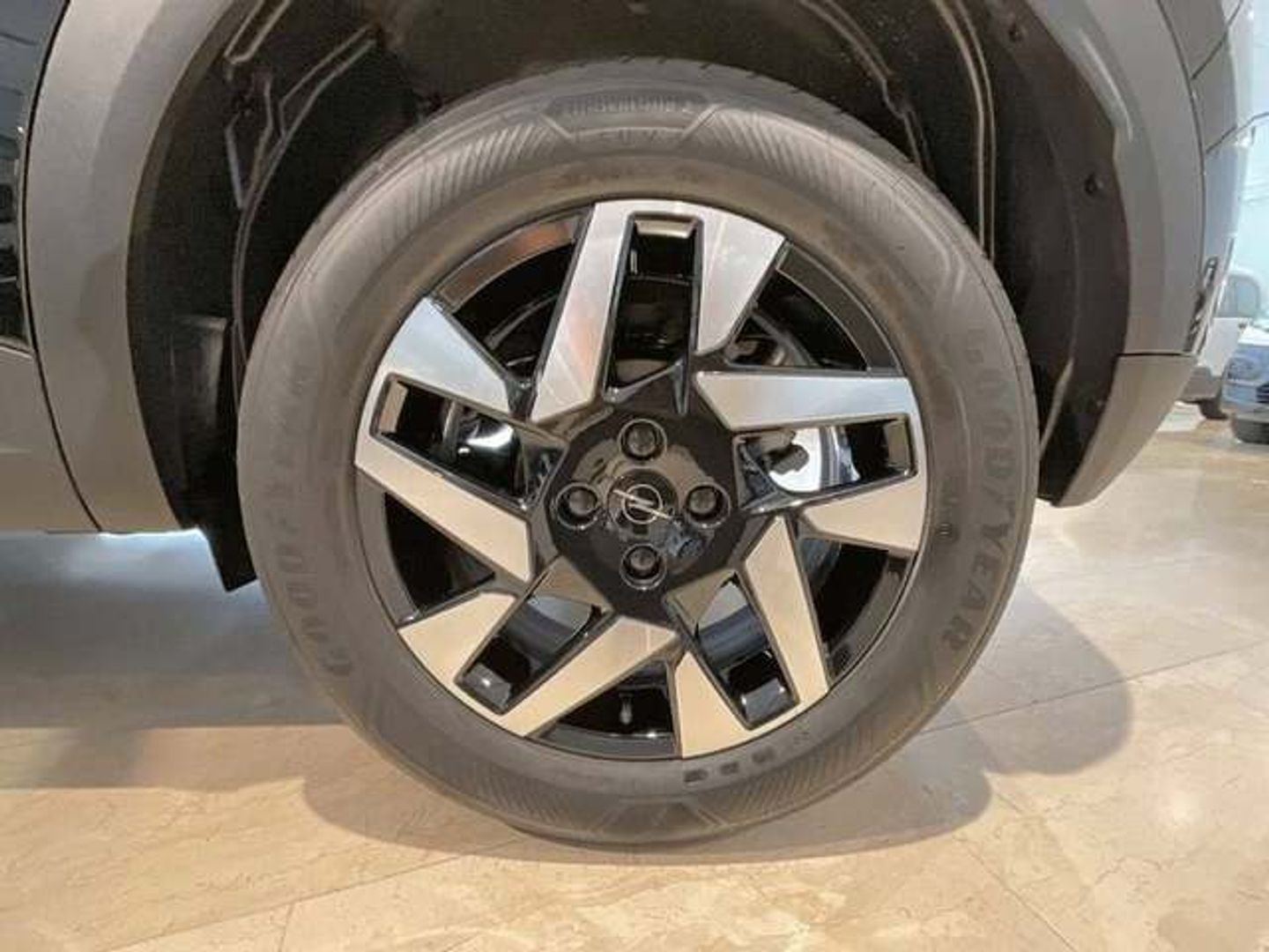 Opel Mokka 1.2 T Edition 74 kW (100 CV) Negro All Terrain / Pick-up
