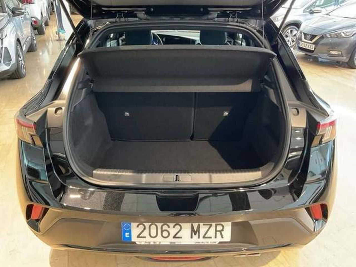 Opel Mokka 1.2 T Edition 74 kW (100 CV) Negro All Terrain / Pick-up