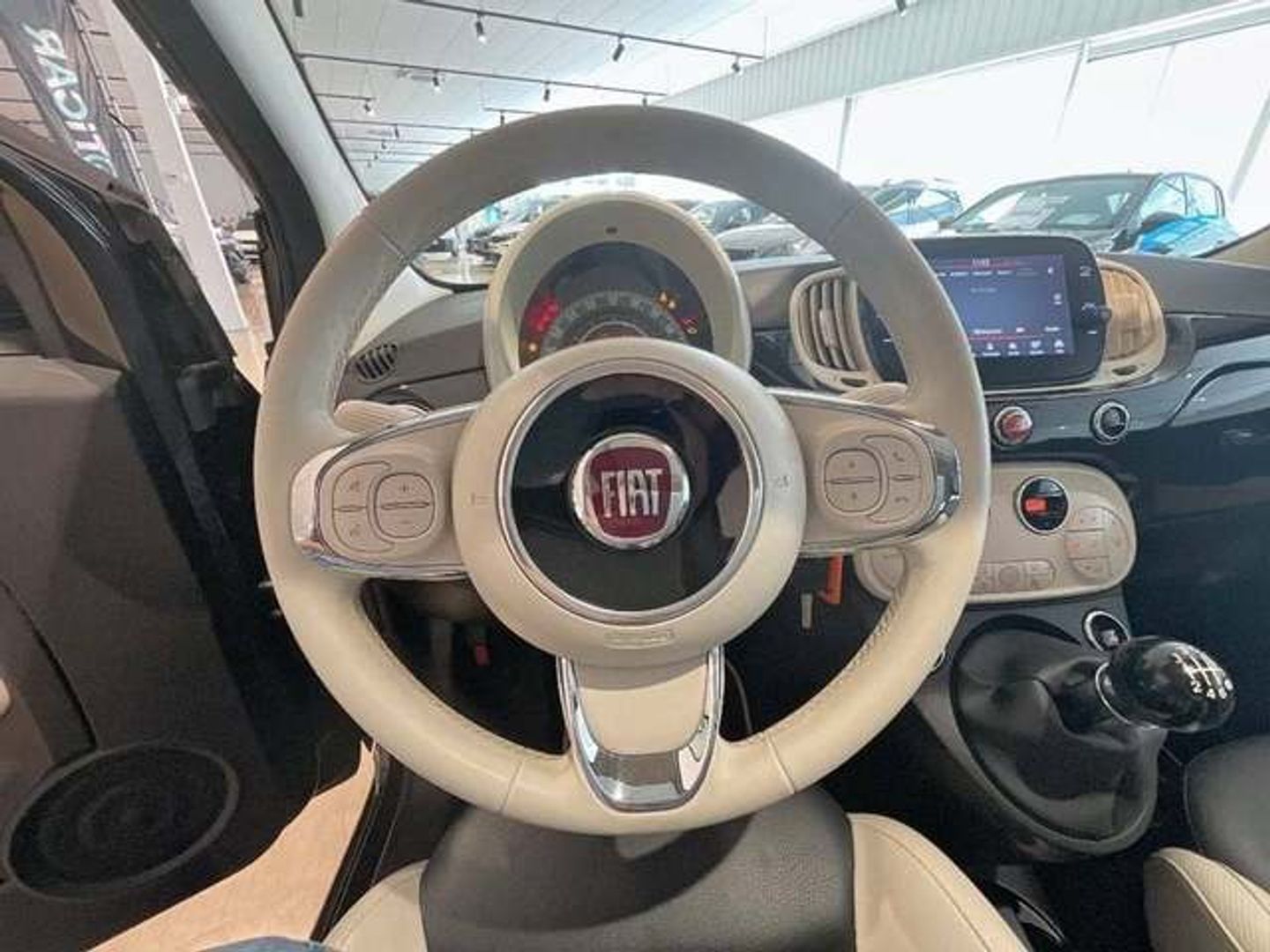 Fiat 500 1.0 Hybrid Dolcevita 51 kW (70 CV) Negro Compact