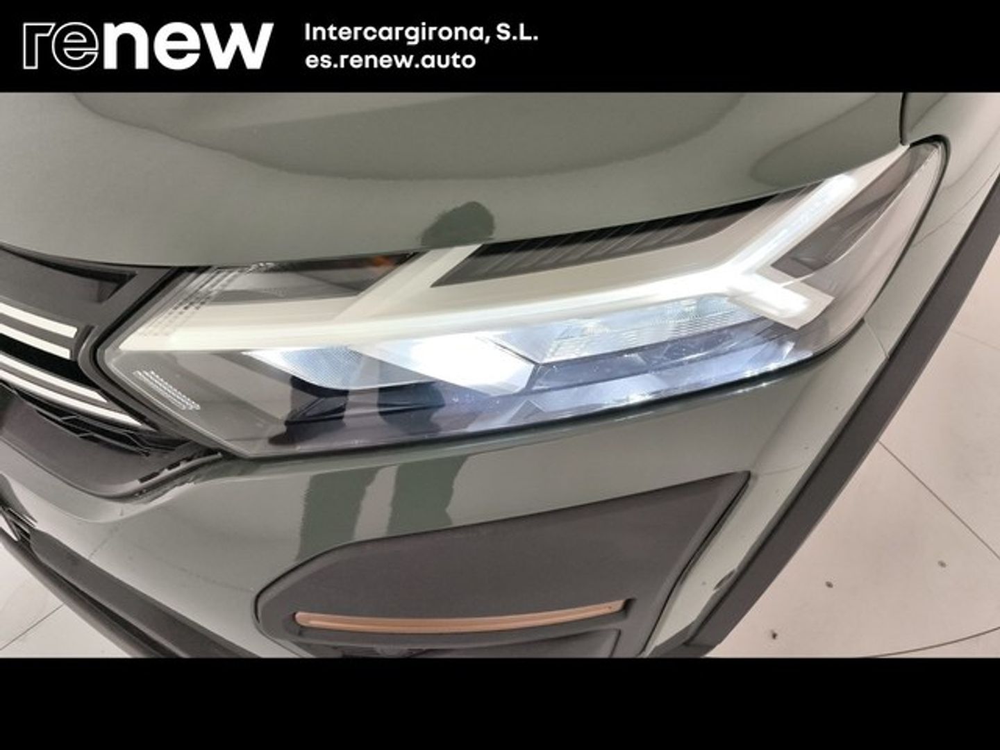 Dacia Sandero Stepway Extreme Go TCe CVT 67 kW (91 CV) Verde Sedan