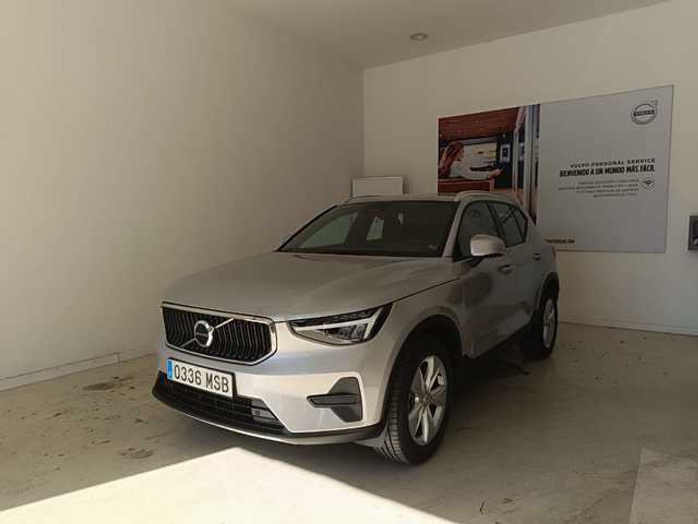 Volvo XC40 B3 G Core Auto 120 kW (163 CV) Gris Plata All Terrain / Pick-up