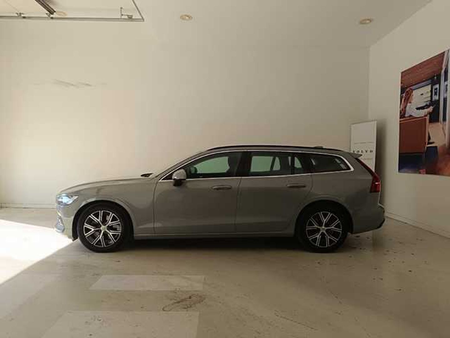 Volvo V60 B4 D Core Auto 145 kW (197 CV) Gris Familiar