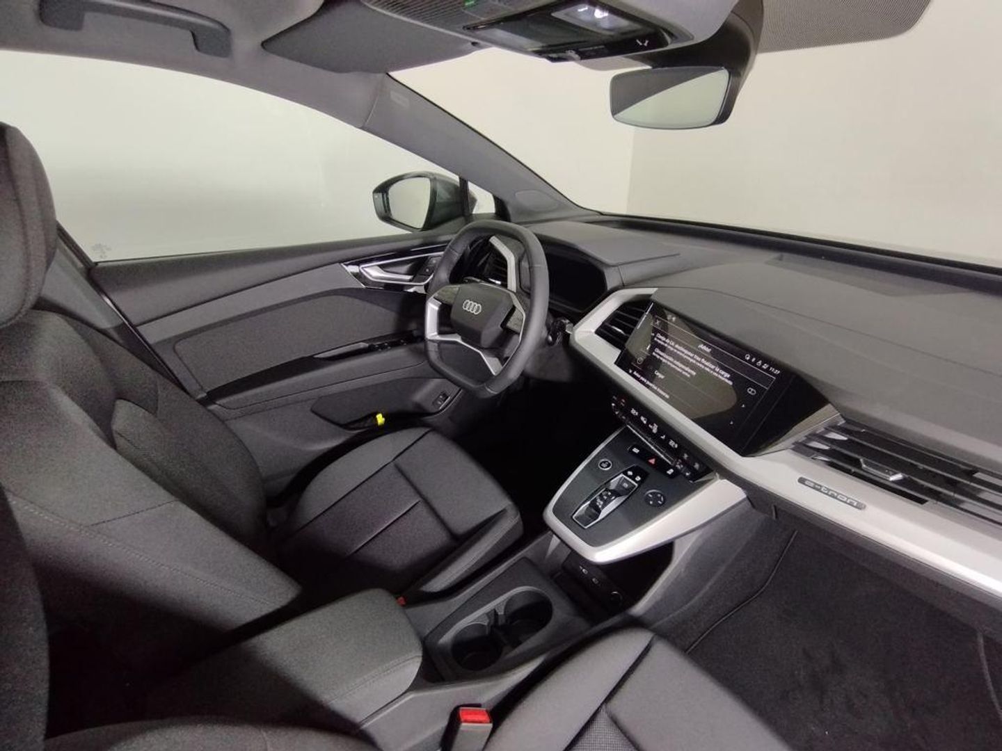 Audi Q4 e-tron Advanced 40 e-tron 63kWh 150 kW (204 CV)