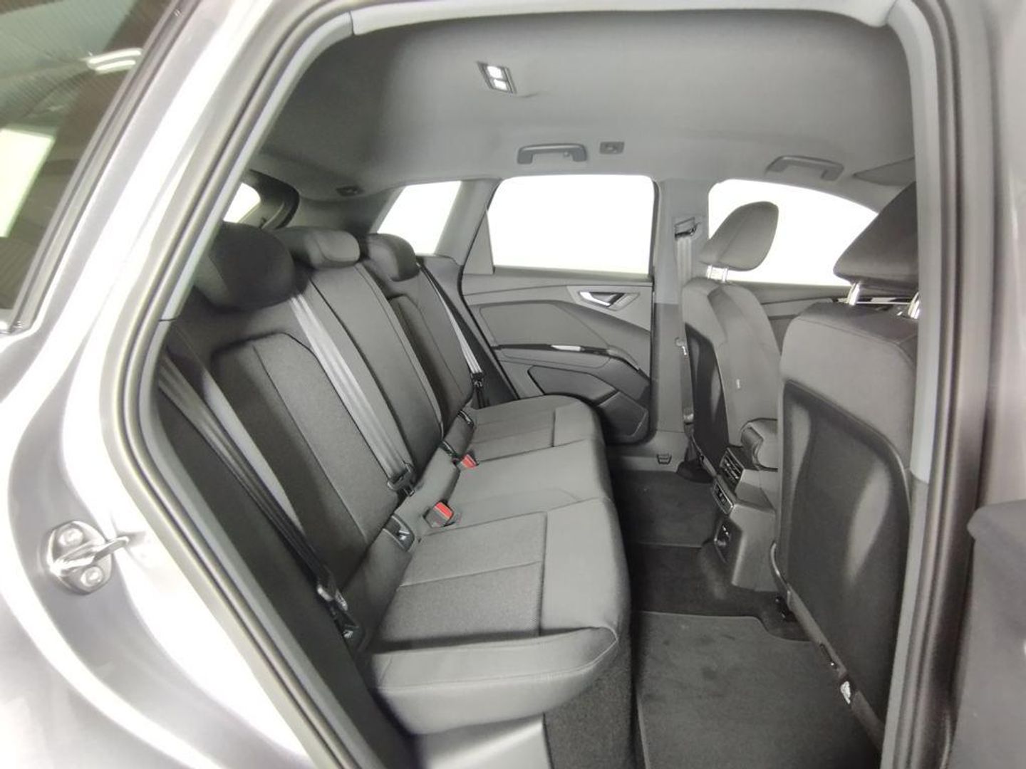 Audi Q4 e-tron Advanced 40 e-tron 63kWh 150 kW (204 CV)