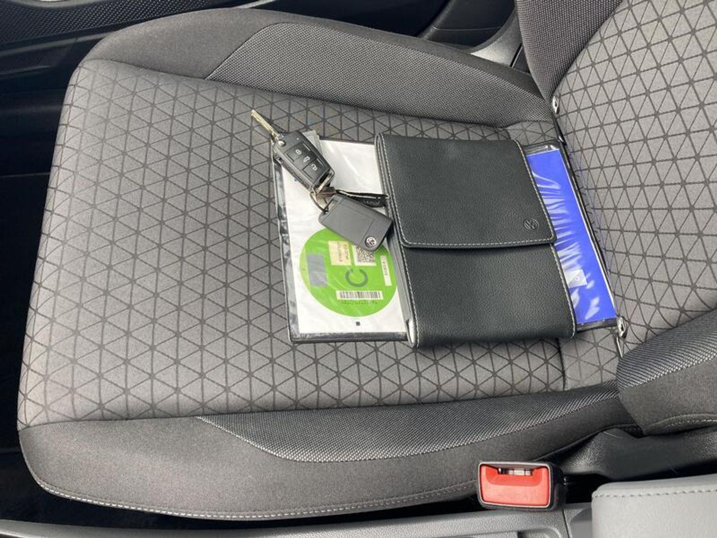 Volkswagen T-Cross Advance 1.0 TSI 85 kW (115 CV) DSG Gris SUV