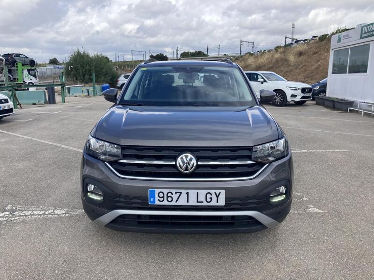 Volkswagen T-Cross Advance 1.0 TSI 85 kW (115 CV) DSG Gris SUV