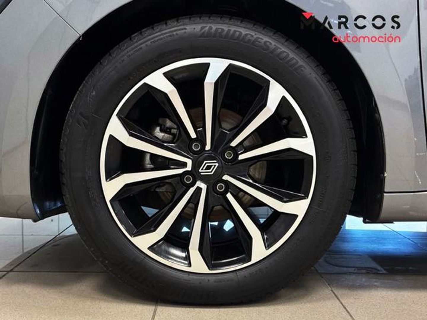 Renault Clio Techno TCe 66 kW (90 CV) Gris Sedan