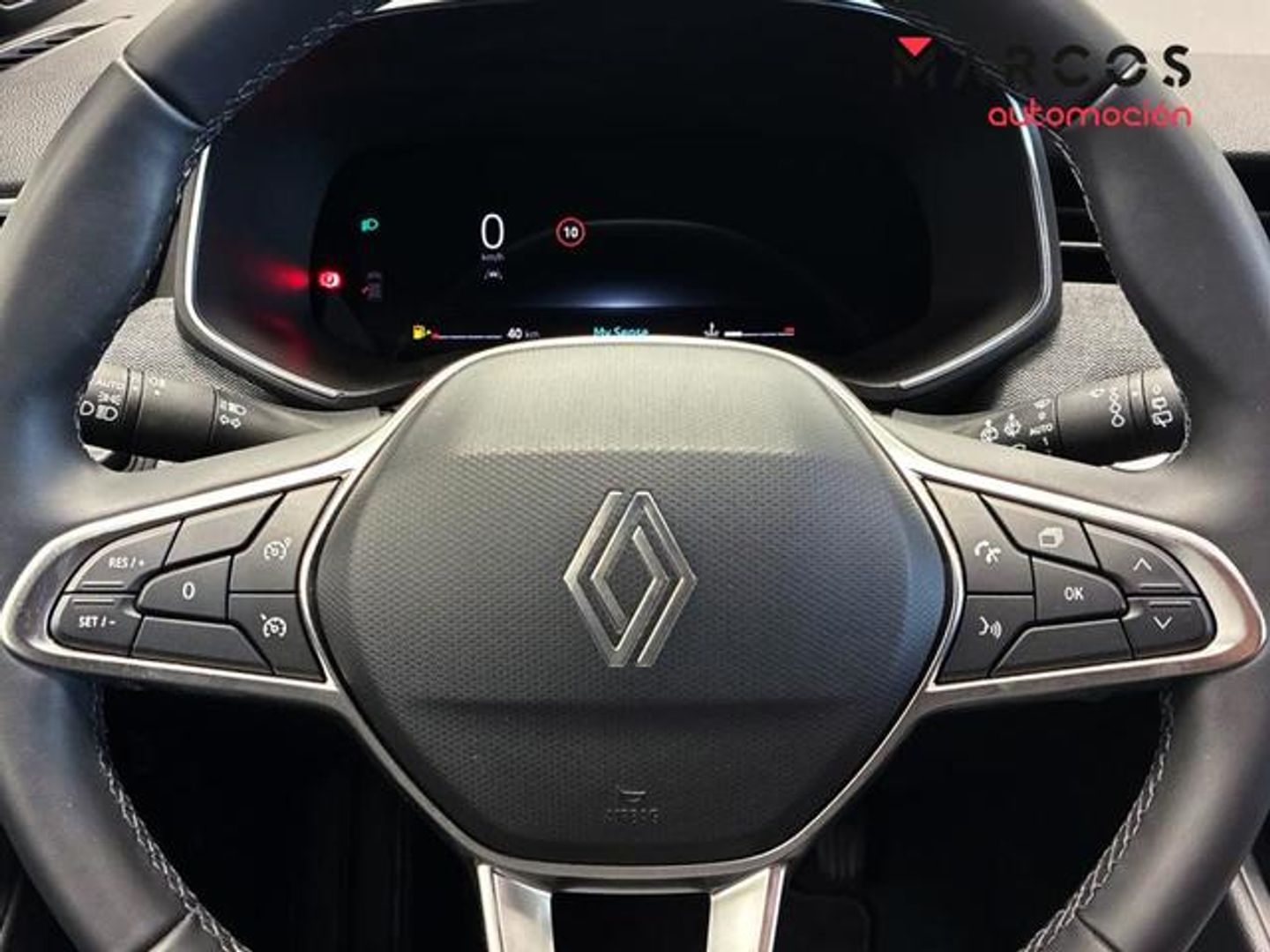 Renault Clio Techno TCe 66 kW (90 CV) Gris Sedan