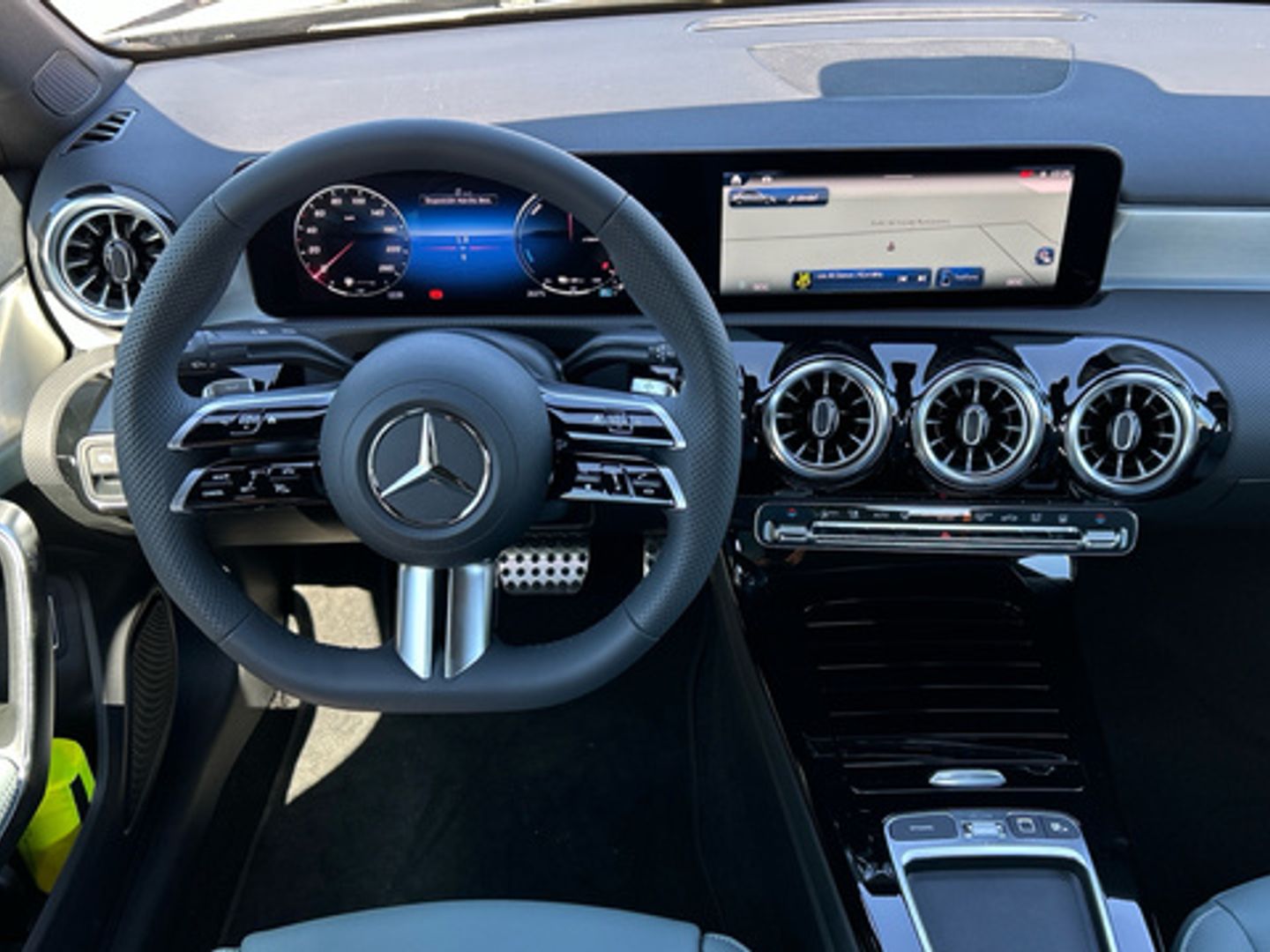 Mercedes-Benz Clase A Sedán 250 e tecnología híbrida EQ 160 kW (218 CV)
