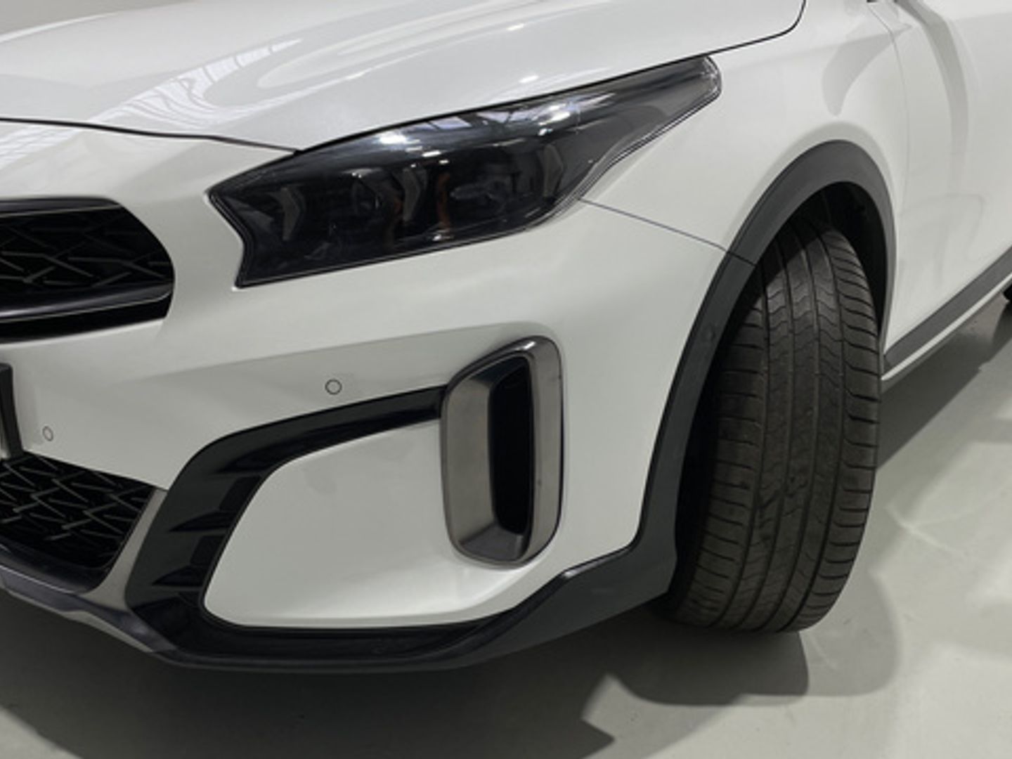 Kia XCeed 1.5 MHEV GT-line DCT 118 kW (160 CV) Blanco SUV