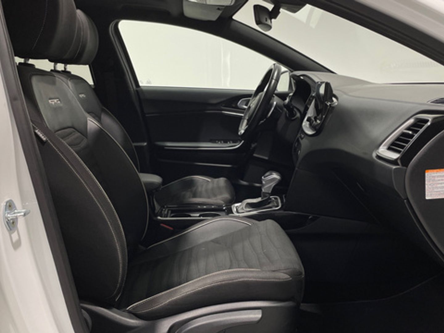 Kia XCeed 1.5 MHEV GT-line DCT 118 kW (160 CV) Blanco SUV