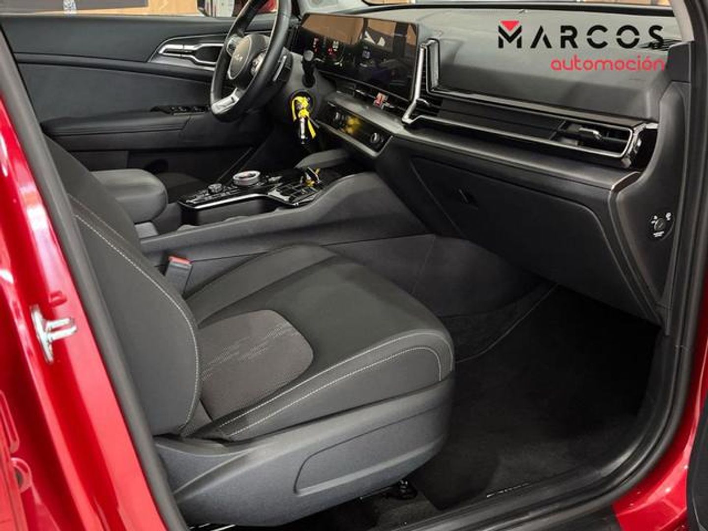 Kia Sportage 1.6 T-GDi HEV Drive 4x2 169 kW (230 CV) Rojo SUV