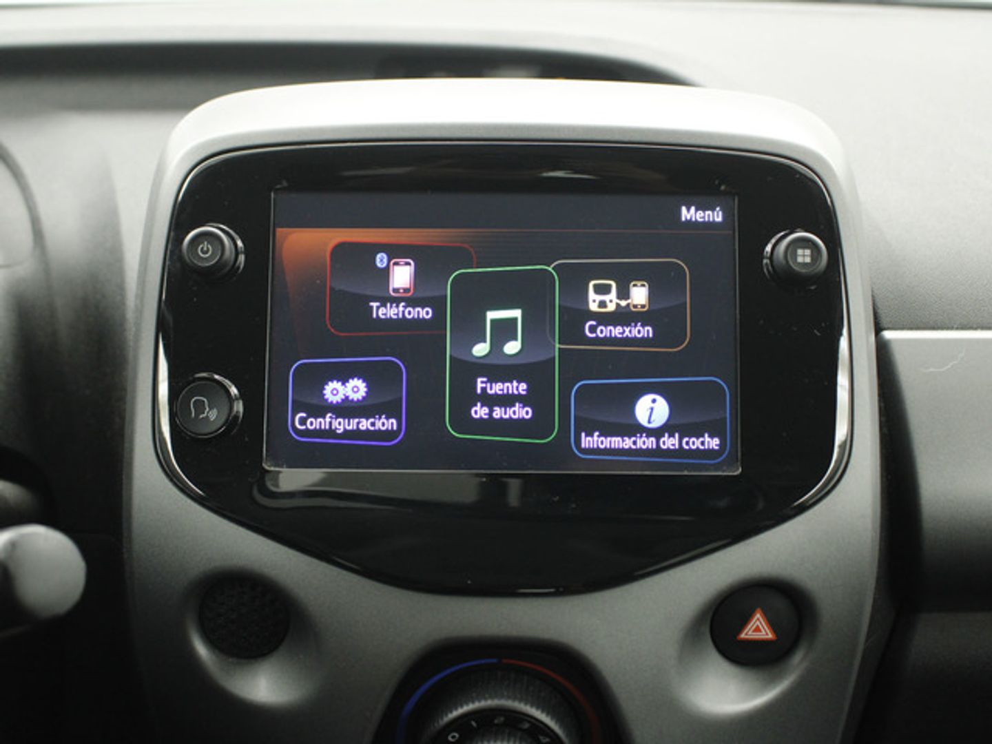 Toyota Aygo 1.0 70 x-play 53 kW (72 CV) Blanco Compact