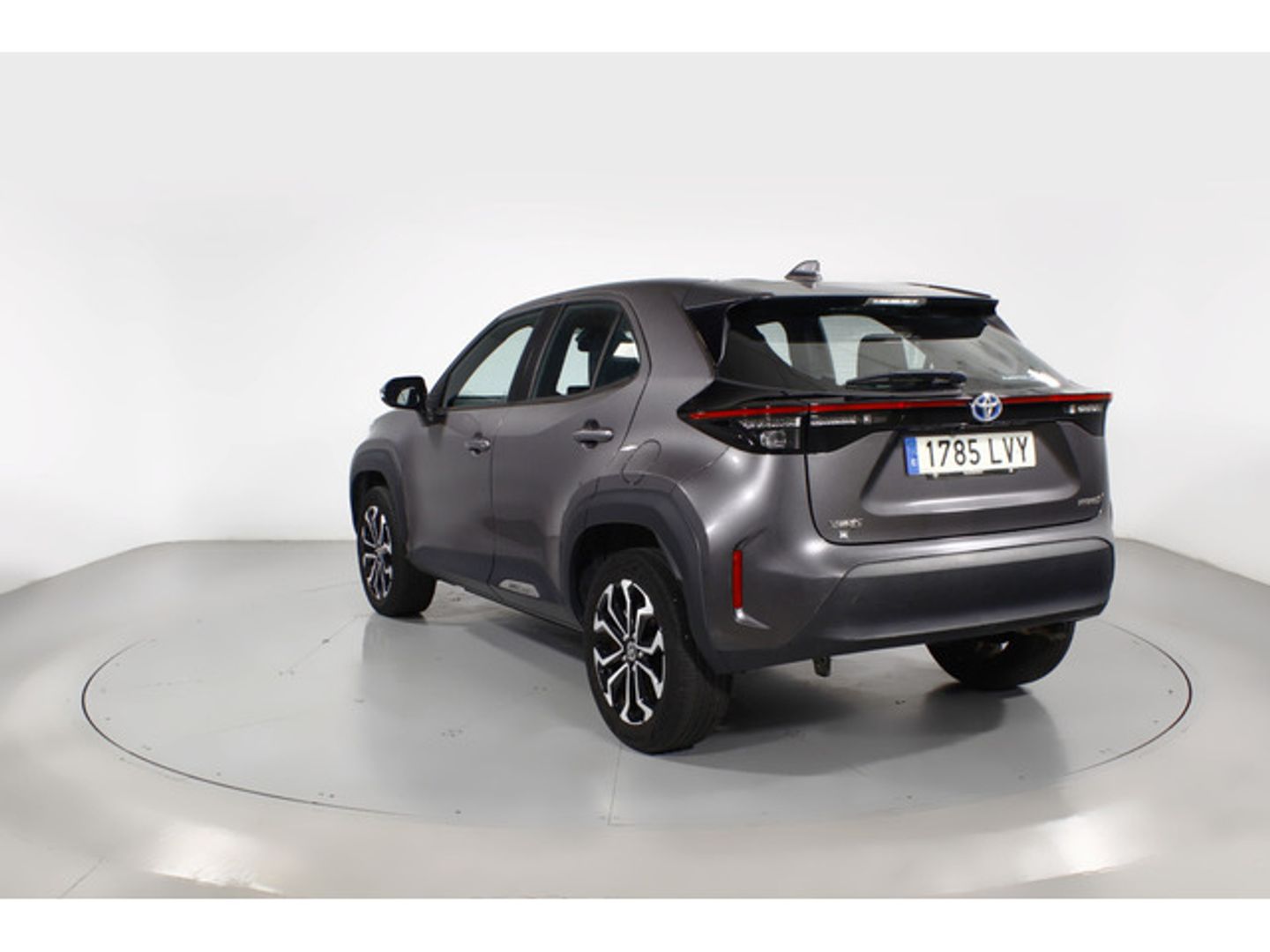 Toyota Yaris Cross 120H Active Tech 85 kW (116 CV) Gris All Terrain / Pick-up