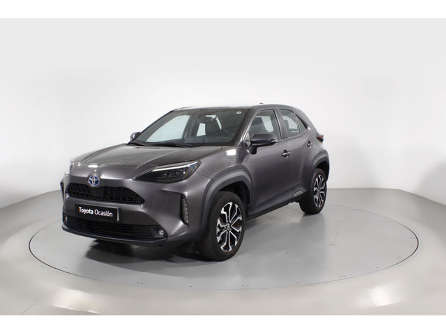 Toyota Yaris Cross 120H Active Tech 85 kW (116 CV) Gris All Terrain / Pick-up
