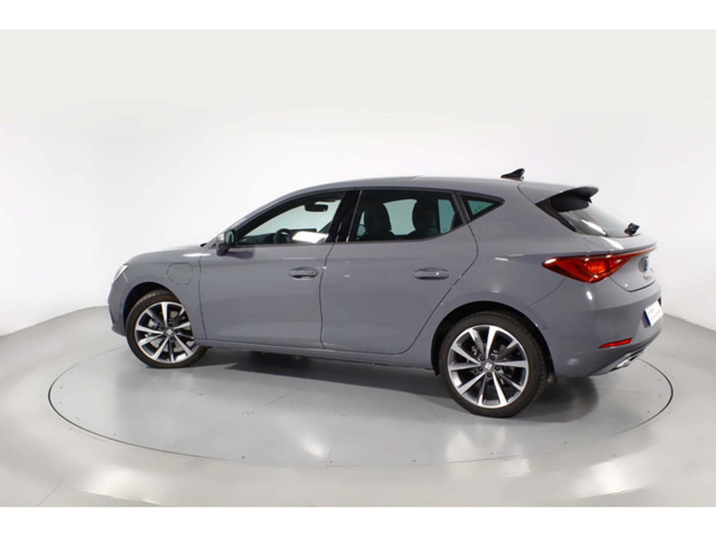 SEAT León 1.5 TSI e-Hybrid S&S FR XXL DSG 150 kW (204 CV) Gris Compact