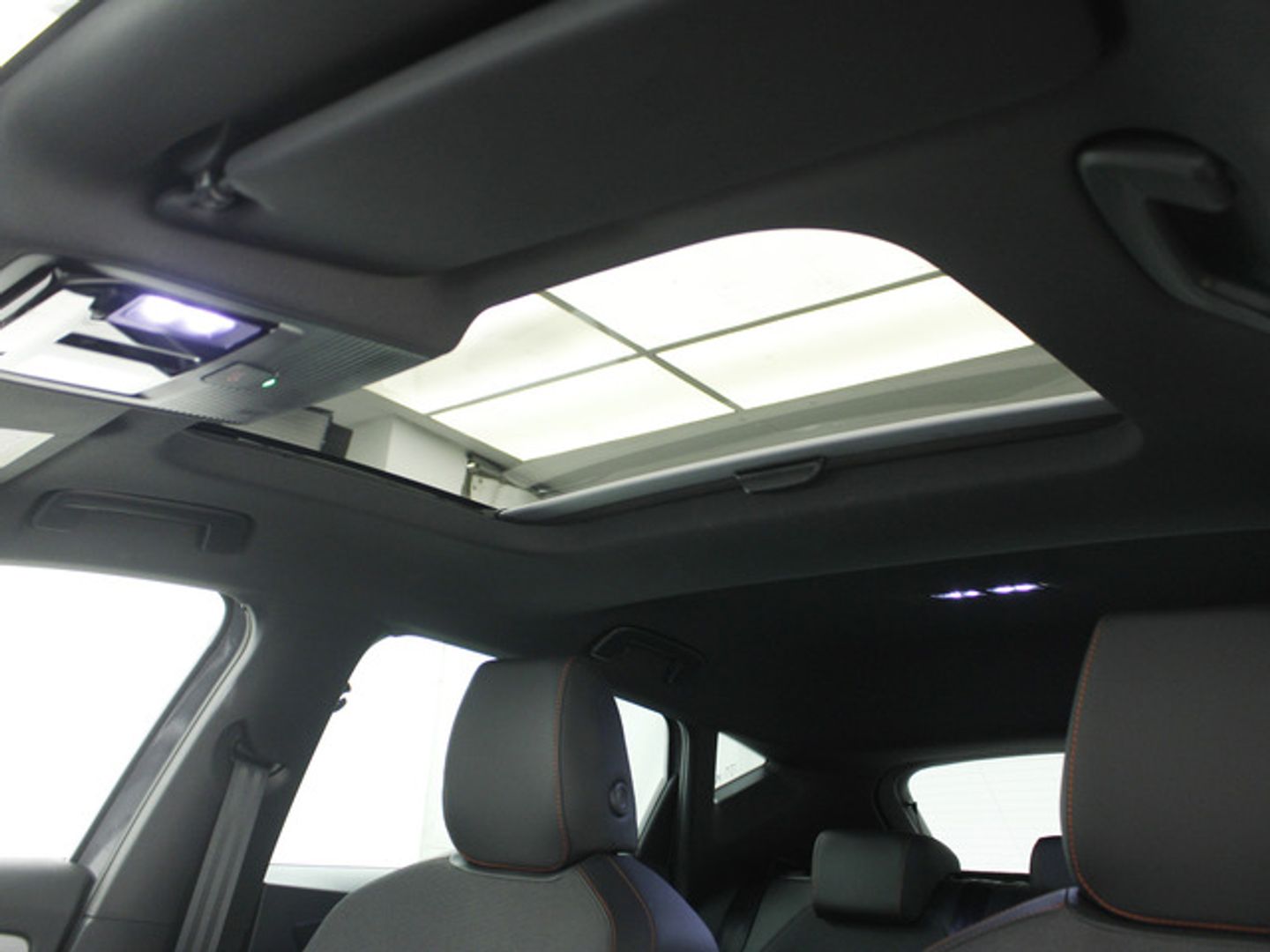 SEAT León 1.5 TSI e-Hybrid S&S FR XXL DSG 150 kW (204 CV) Gris Compact