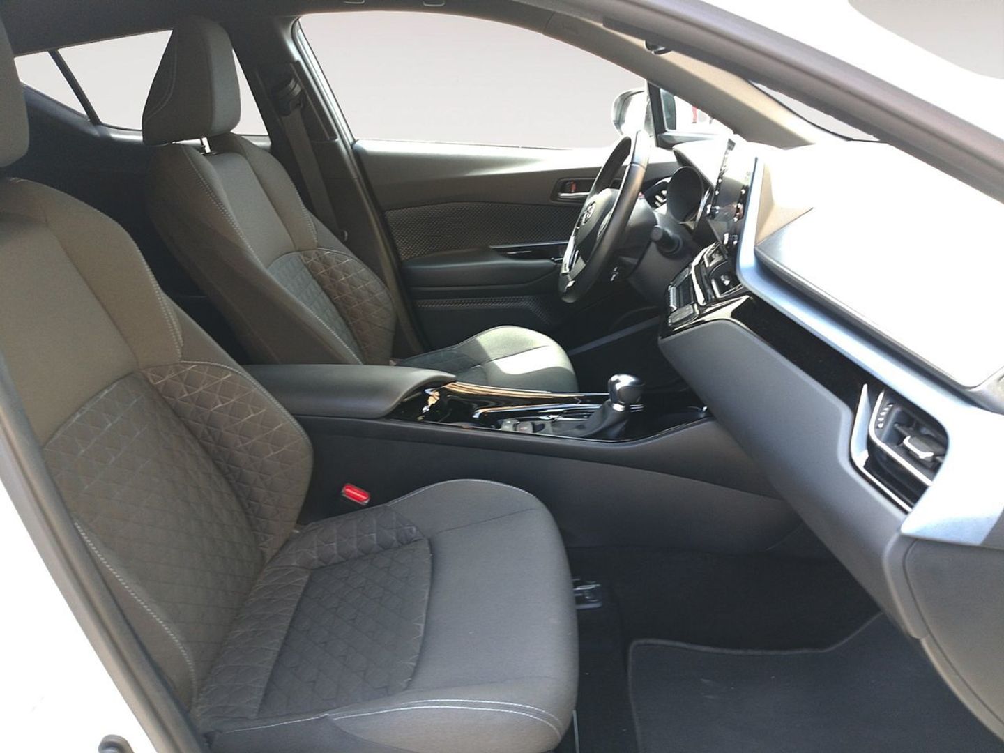Toyota C-HR 180H Advance 135 kW (184 CV) Blanco SUV