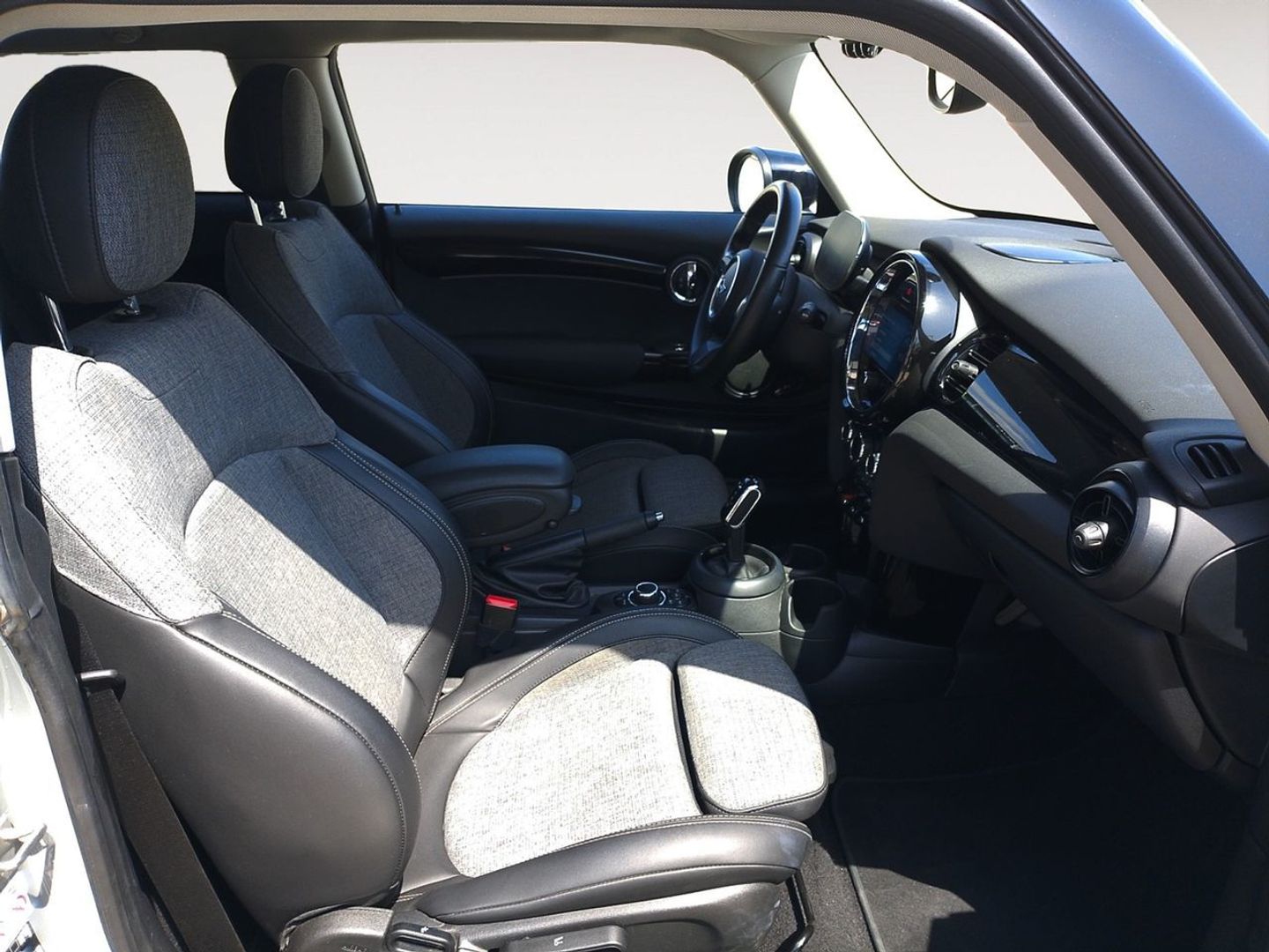 MINI MINI 3 Puertas Cooper 100 kW (136 CV) Gris Compact