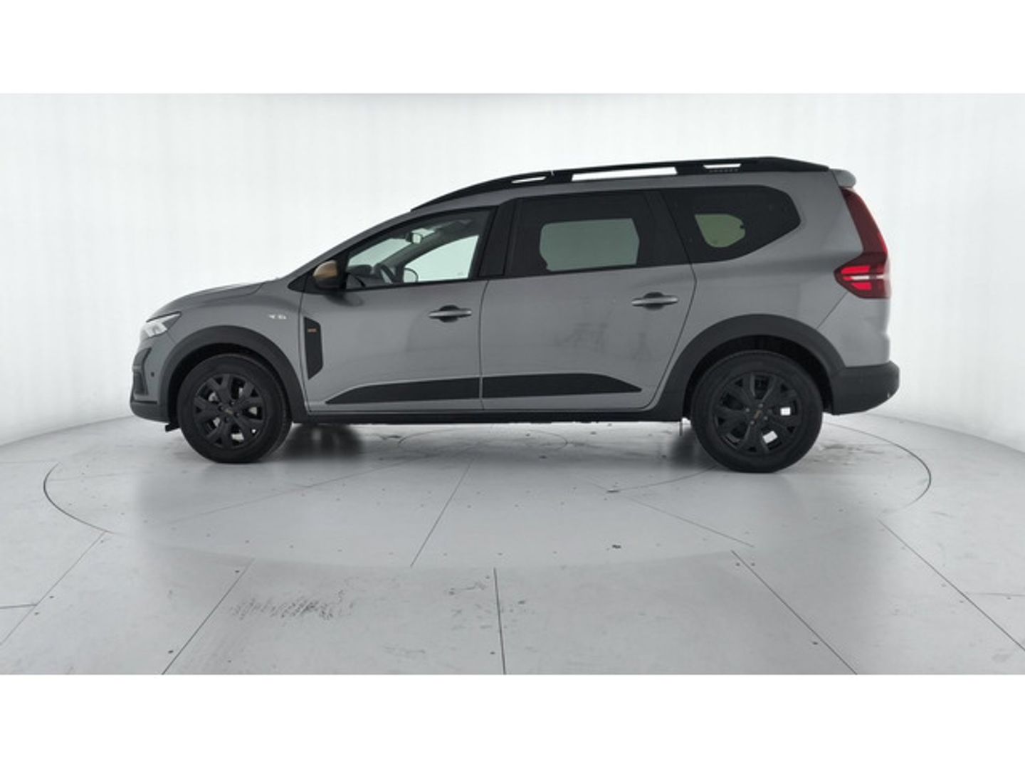 Dacia Jogger Extreme Go ECO-G 74 kW (100 CV) 7 plazas Gris Familiar