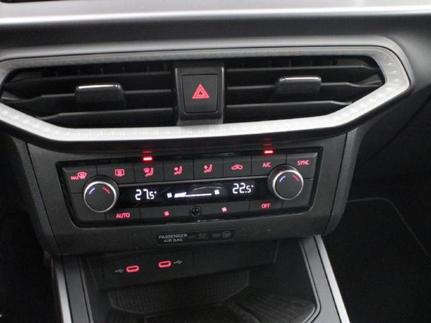 SEAT Ibiza 1.0 TSI S&S FR 40 Aniversario 85 kW (115 CV) Azul Sedan