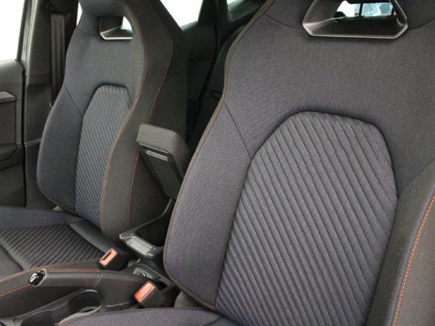 SEAT Ibiza 1.0 TSI S&S FR 40 Aniversario 85 kW (115 CV) Azul Sedan
