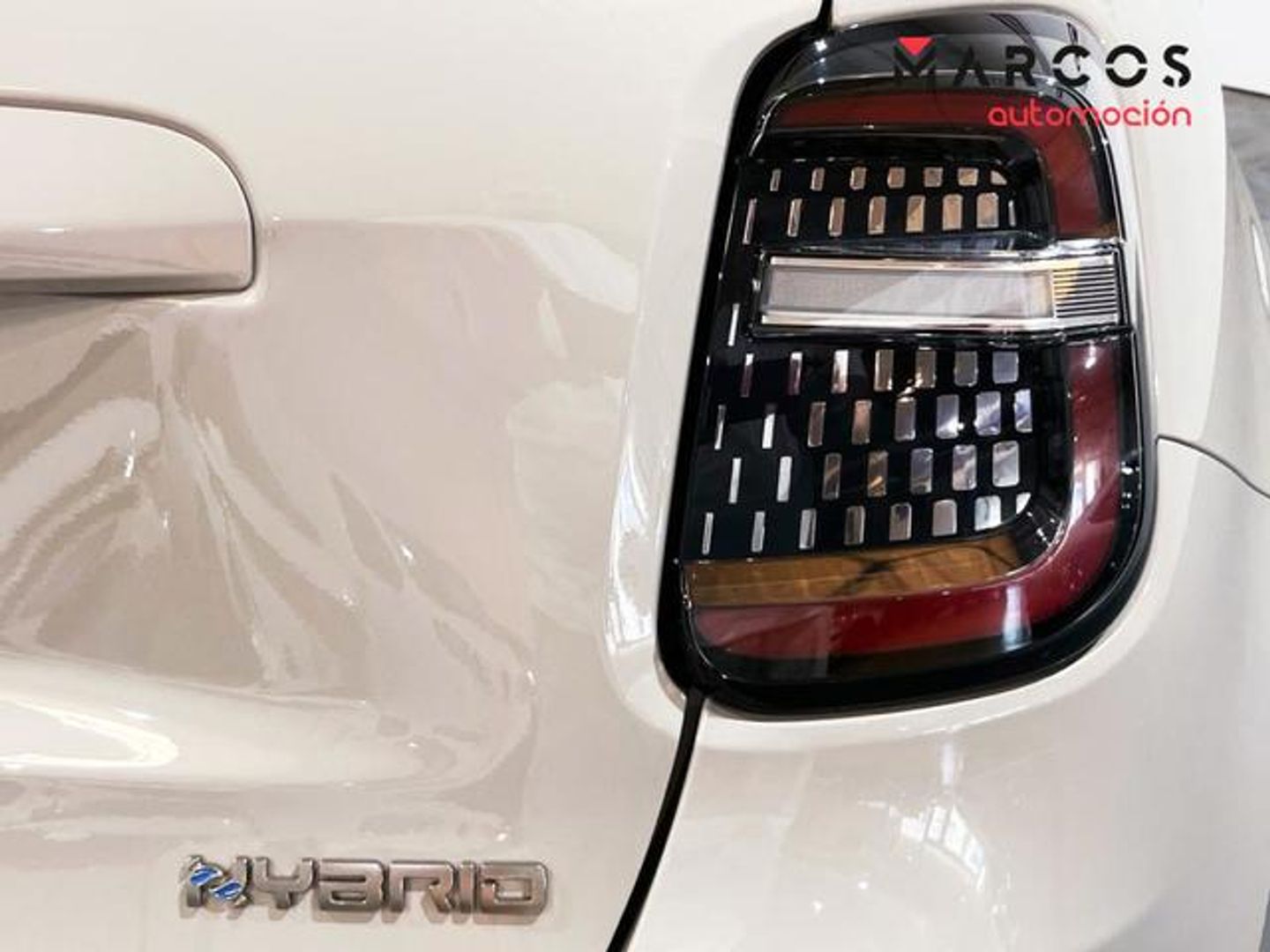 Fiat 600 1.2 MHEV DDCT 74 kW (100 CV) Blanco SUV